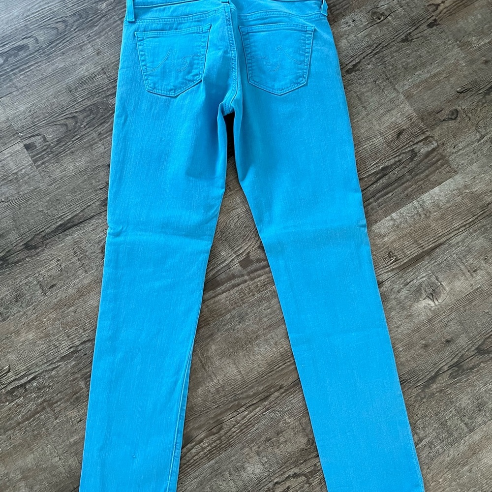 Jeans - Picture 2 of 4